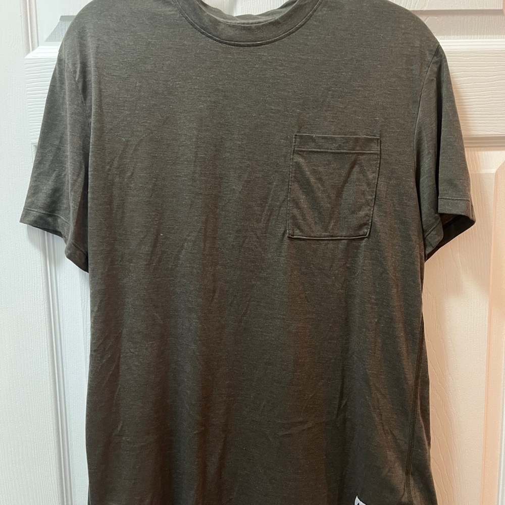 Men's Cotopaxi size M T-Shirts (3)